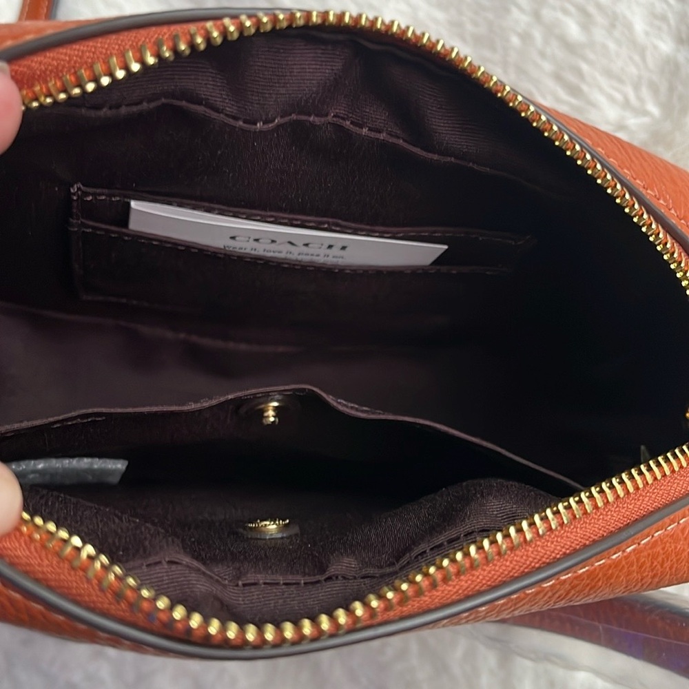 New Coach Crossbody - Picture 3 of 5